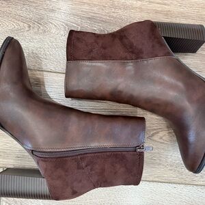 Soda brown heeled ankle boots - size 10